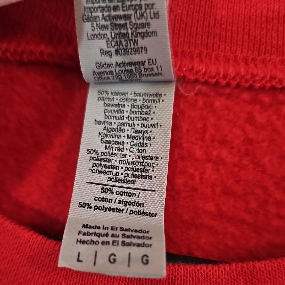 Gildan Red "Go Taylor's Boyfriend" Graphic Crewneck Sweater, Womens Large - Picture 4 of 5